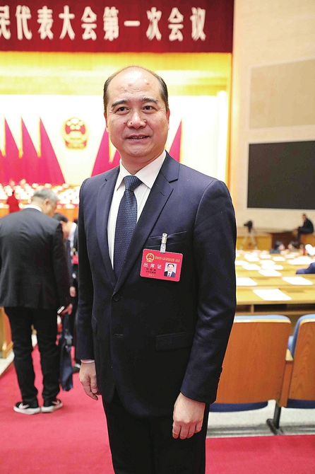 把好教师“留”在乡村 ——访市人大代表刘绍辉