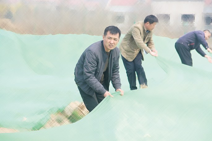 奋斗的春天 看那些实干的身影 ——记者深入基层为你讲述实干故事