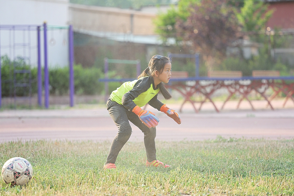 女足世界杯战火重燃 踢球女孩的健与美您知道吗