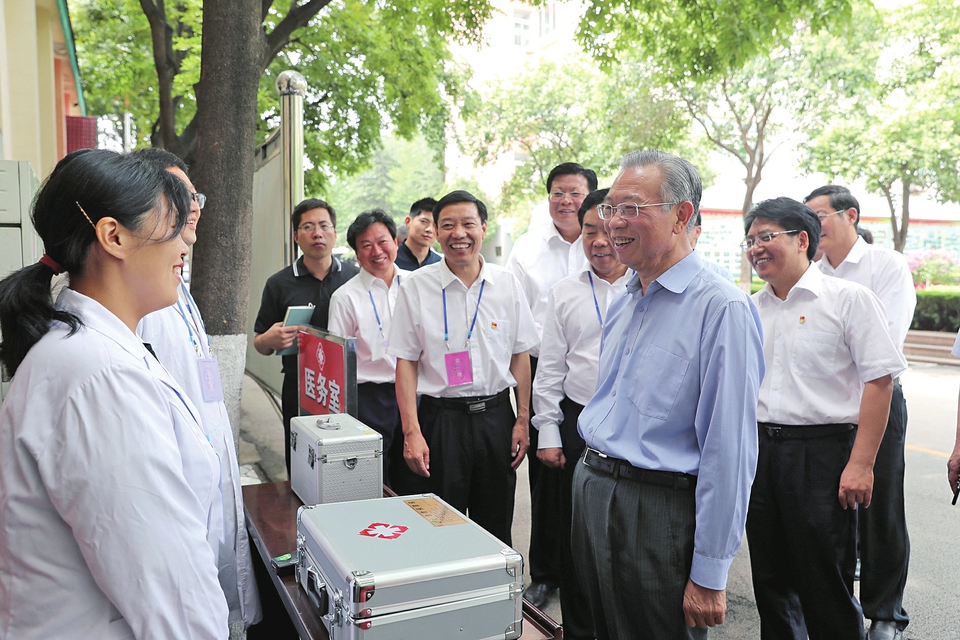 刘家义巡视高考准备工作 严格纪律严格秩序确保安全公平公正