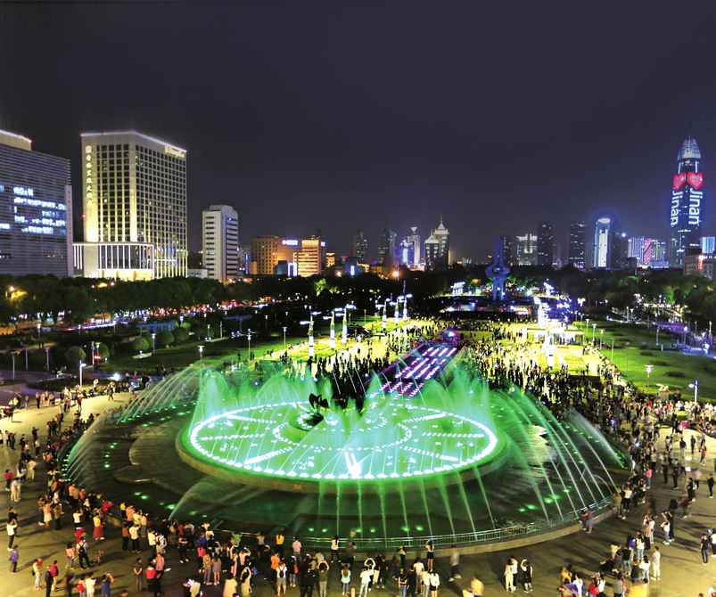 都市夜归人:他们行走在济南夜色中 ——探访济南夜经济系列报道之一
