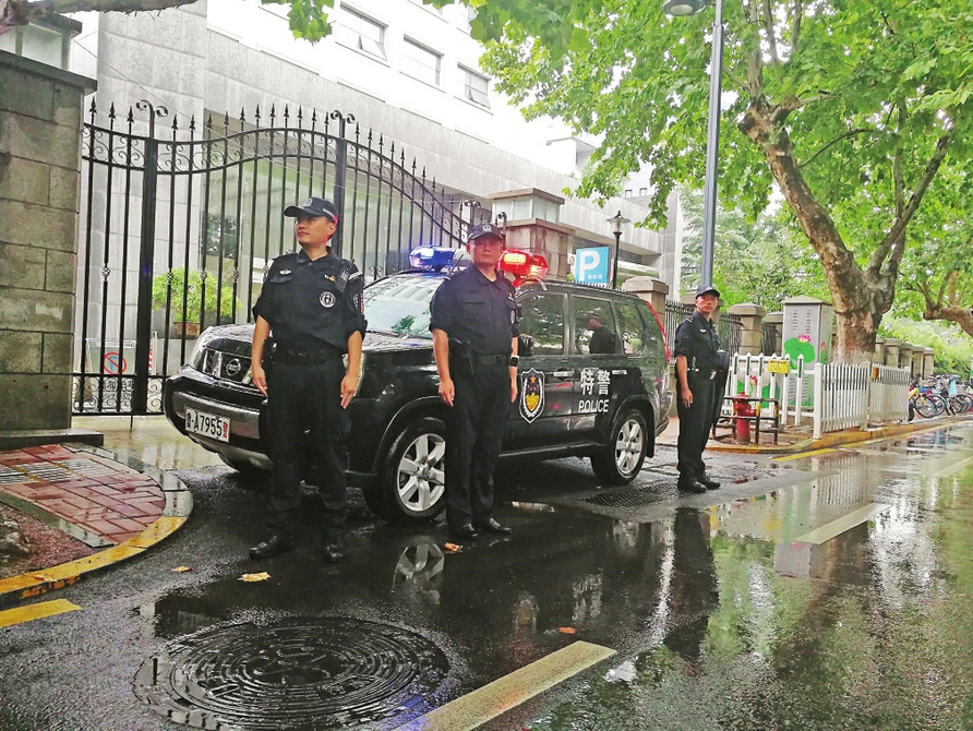 烈日风雨映初心