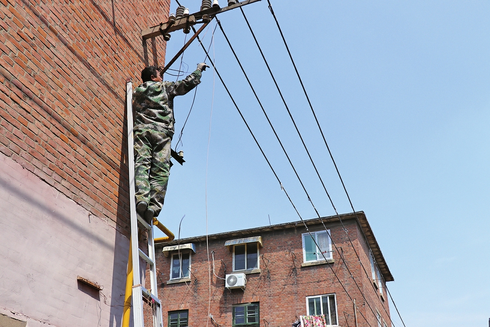 二七新村街道: 老旧小区“改”出幸福感