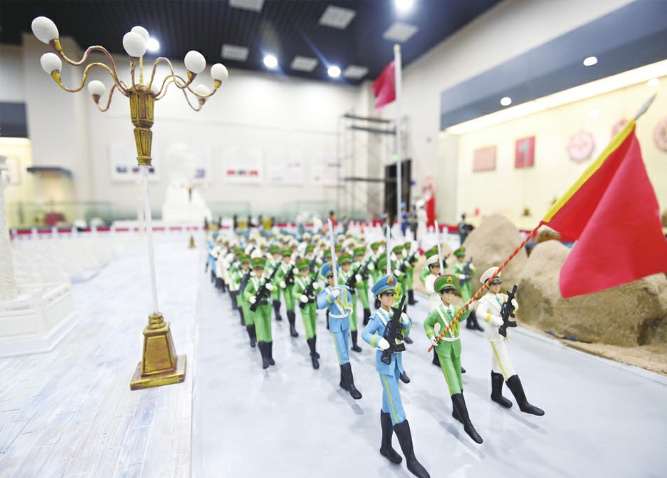 7位面塑传承人共创“继往开来”作品