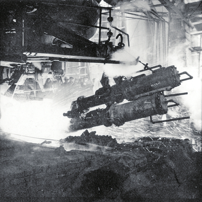 历经多次转型升级勇立潮头 “第一”挺起实体经济脊梁