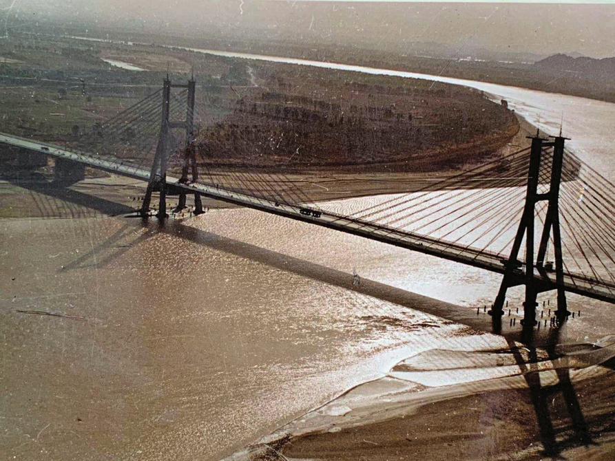 跨越历史感受巨变