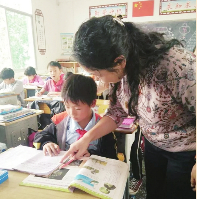 入湘一周各推特色课 泉城义工支援湘西显身手