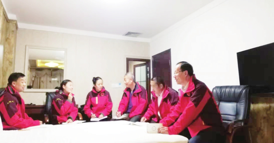 入湘一周各推特色课 泉城义工支援湘西显身手