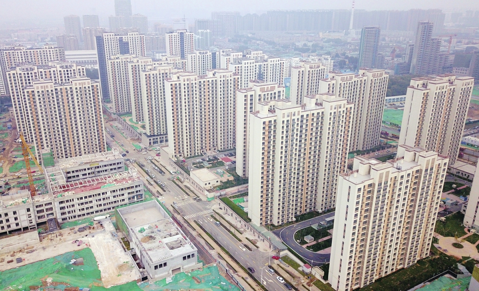 国际金融城二钢片区安置房主体全部封顶