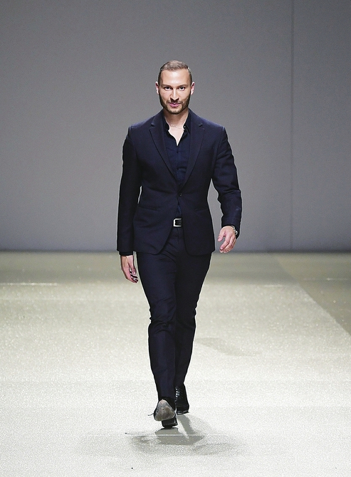 仙气袅袅VS魔气滚滚!“泉城风尚”国际时装周两场大秀画风陡转 一样的T台不一样的秀