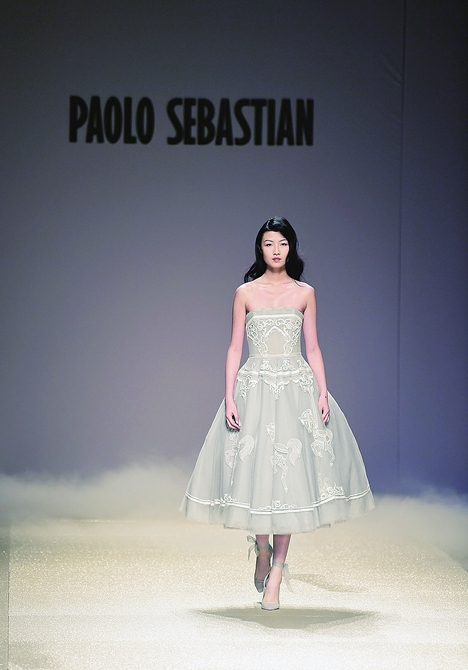 仙气袅袅VS魔气滚滚!“泉城风尚”国际时装周两场大秀画风陡转 一样的T台不一样的秀