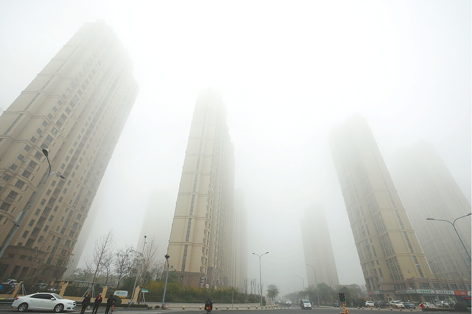 降雨解干燥特强浓雾来 济南市发布今冬首个大雾红色预警信号