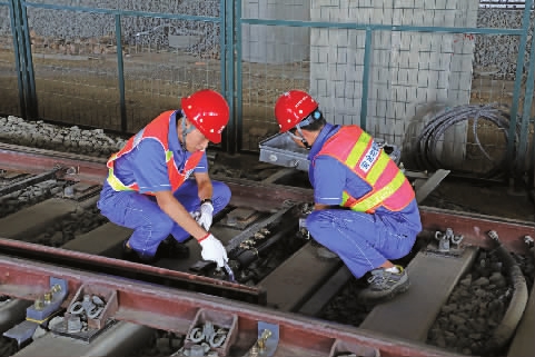 雄关漫道真如铁地铁英雄从头越——写在济南轨道交通号线运营前夕（下）