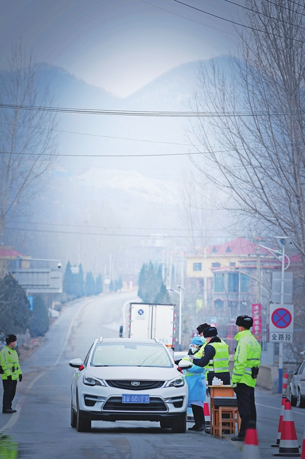 《镜头里的济南战“疫”》系列报道③ 他们，守护省会平安的“新门神”