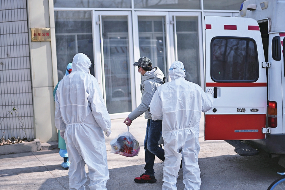 看不见你的脸 记得住你的暖——探访密切接触留观点的白衣战士