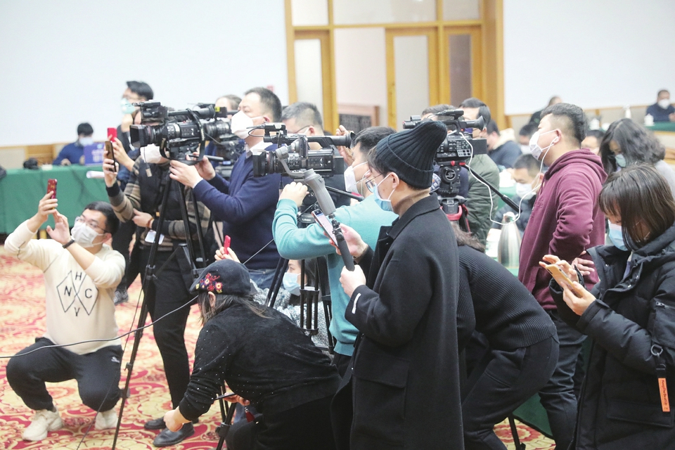 他们，奔跑出疫情信息“高速路” ——济南市首批表彰的疫情防控新闻宣传先进集体先进个人事迹群像