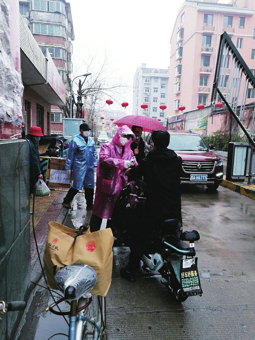 用脚步丈量责任 以坚守担当使命 ——济南慈善总会办公室下沉社区做好防控工作“排头兵”