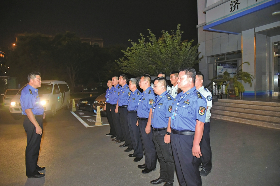 济南渣土部门联合城管24小时巡查 “静音”为中高考学子“护考”