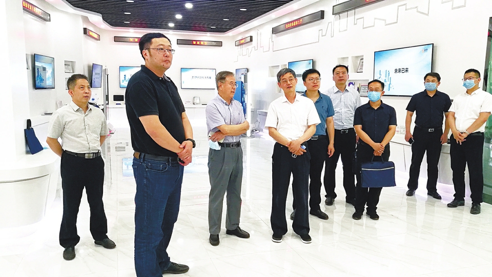 全力打好数据“管聚通用”攻坚战为服务黄河国家战略提供大数据支撑——专访市大数据局党组书记、局长张海灵