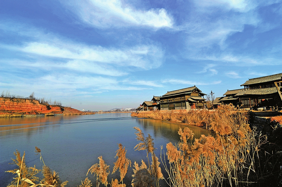 水浒之乡、孔孟之地 九曲黄河上，回荡着一曲忠义之歌