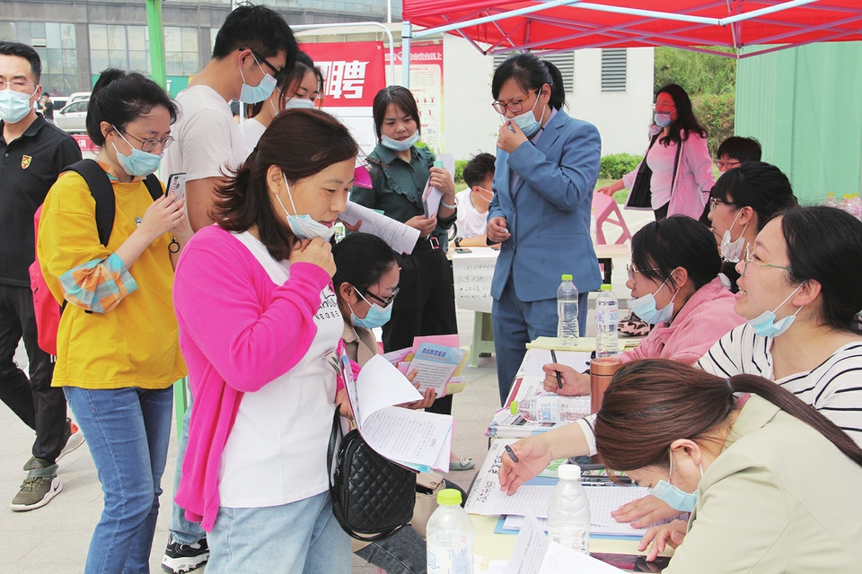 以人为本 大手笔打造民生格局