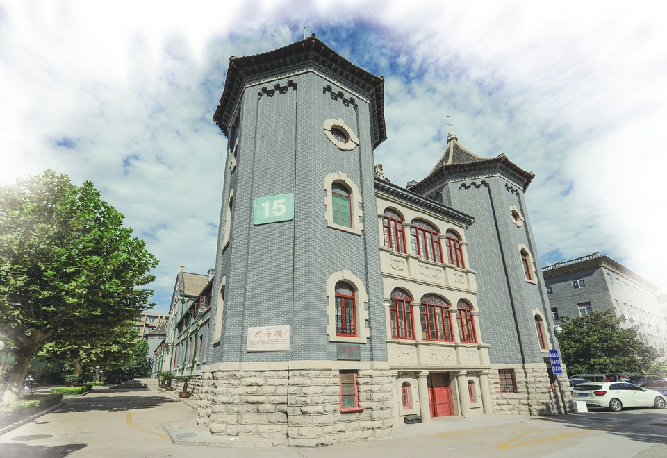 医院床位灯怎么关乘风破浪立潮头 党建引领筑辉煌 山东大学齐鲁医院奏响党建引领高质量发展最强音_https://www.jmylbn.com_新闻资讯_第3张