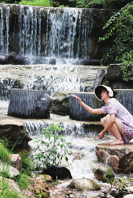 炎炎夏日，红叶谷百合花开叠泉飞瀑“清凉一夏”