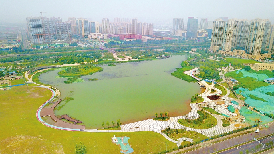 扩容+蓄水 济南云锦湖南岸景观成形