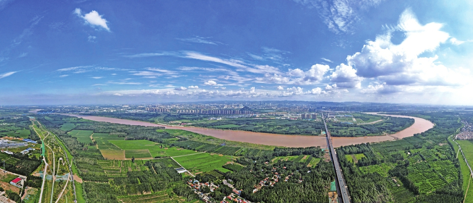 水丰泉欢响叮咚 如诗生态入画来