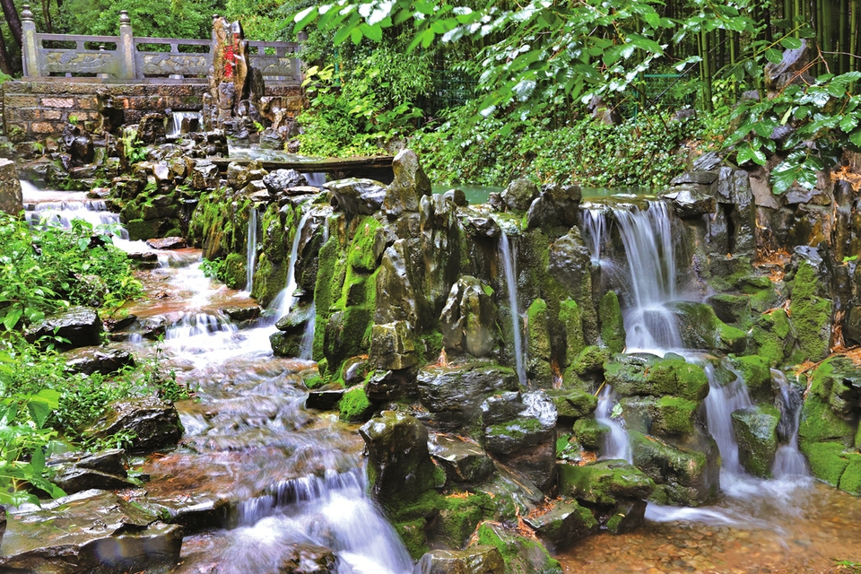 水丰泉欢响叮咚 如诗生态入画来