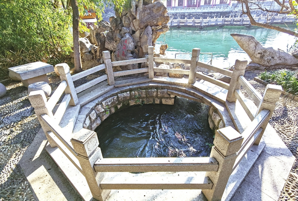 新晋名泉探访 珍珠泉泉群通明湖的必经之泉九角泉