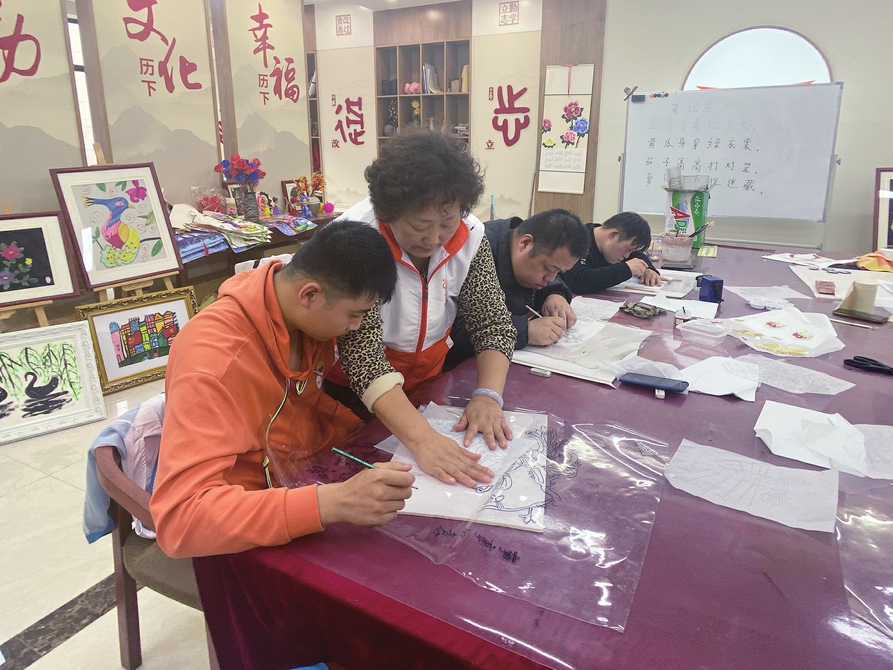 新的一年——热线愿望清单都有啥?