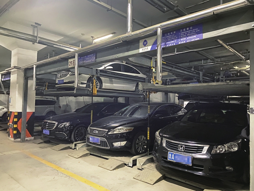 小区内普通车位近“满员”，立体车位仍空置——立体停车库，什么影响了你的上座率？