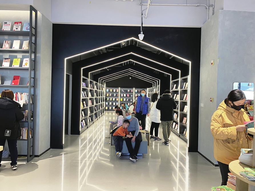 “实体书店关门”消息不断，想书坊却在新年第一天再开一家书店—— 探寻济南网红书店的流量密码