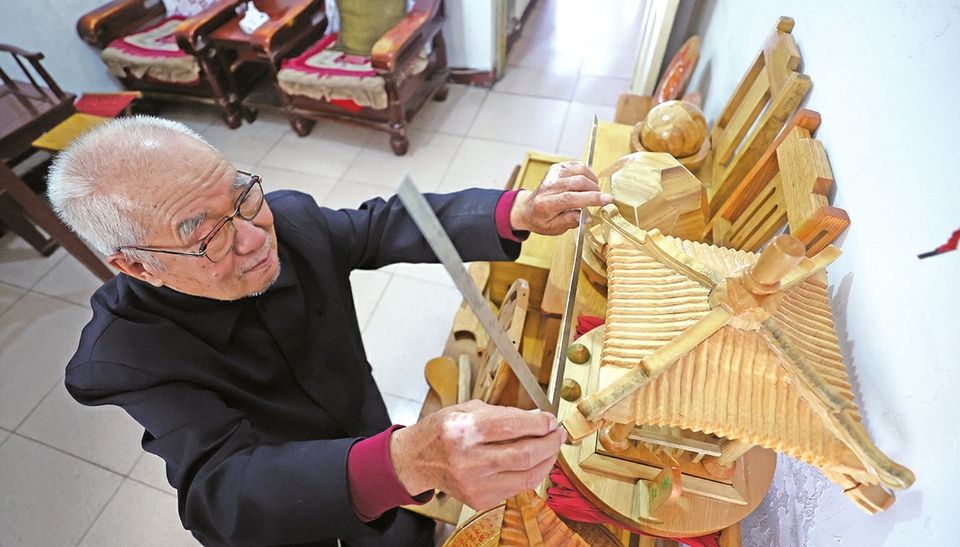 老匠新作 他让木头以另一种姿态复活