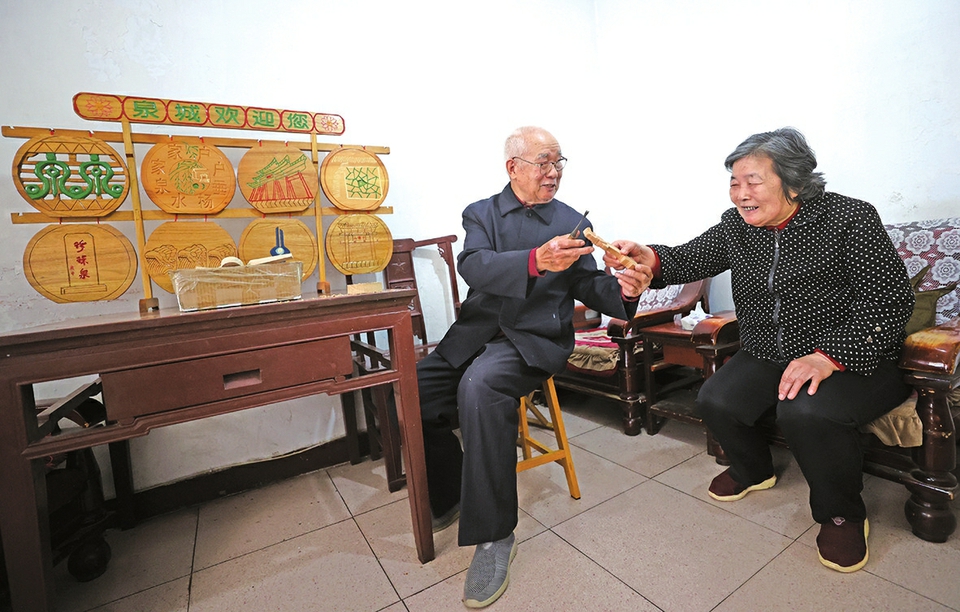 老匠新作 他让木头以另一种姿态复活