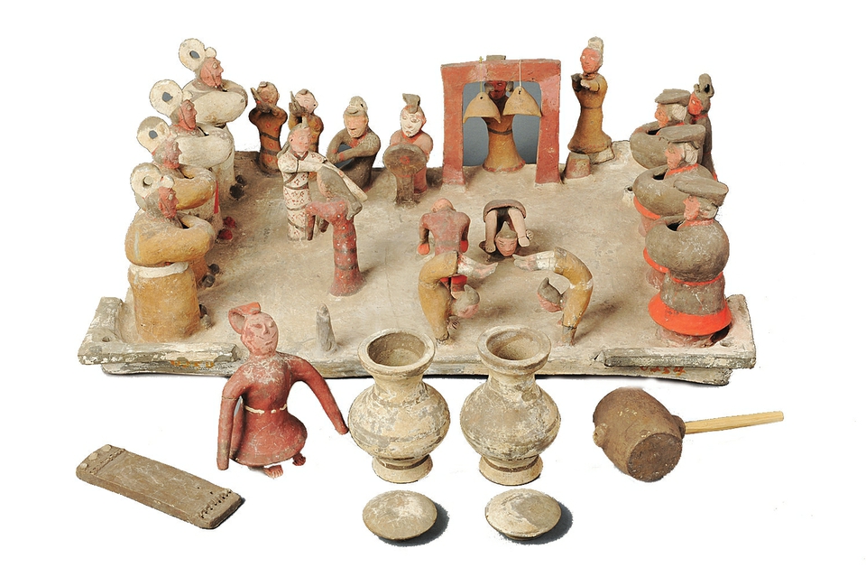 济南杂技俑：升级版秦陵仰卧俑故事多