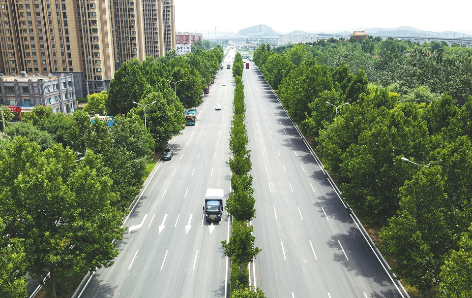 党杨路槐荫段 展现新容