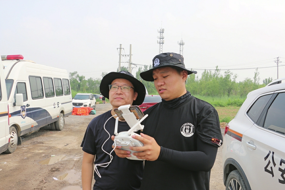无人机技术引领警务实战升级 这队空警火眼金睛
