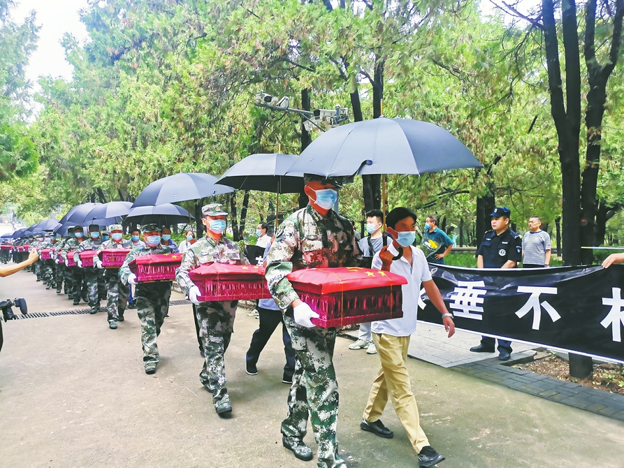 济南革命烈士陵园迎来第八批迁葬烈士 43名南部山区散葬烈士“归队”