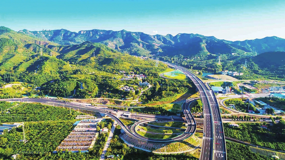 党建引领为生态保护、绿色发展提供坚强组织保证 南部山区：绿水青山党旗红