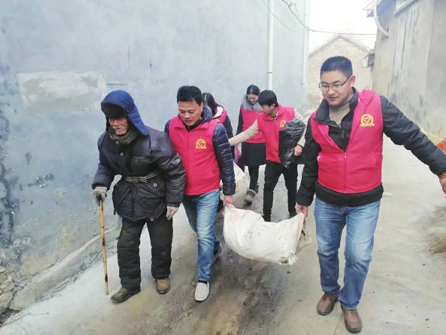 党建引领为生态保护、绿色发展提供坚强组织保证 南部山区：绿水青山党旗红