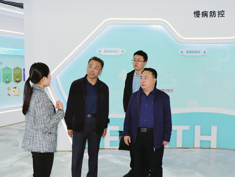 王舍人街道“幸福柳下”绘就高质量发展时代画卷