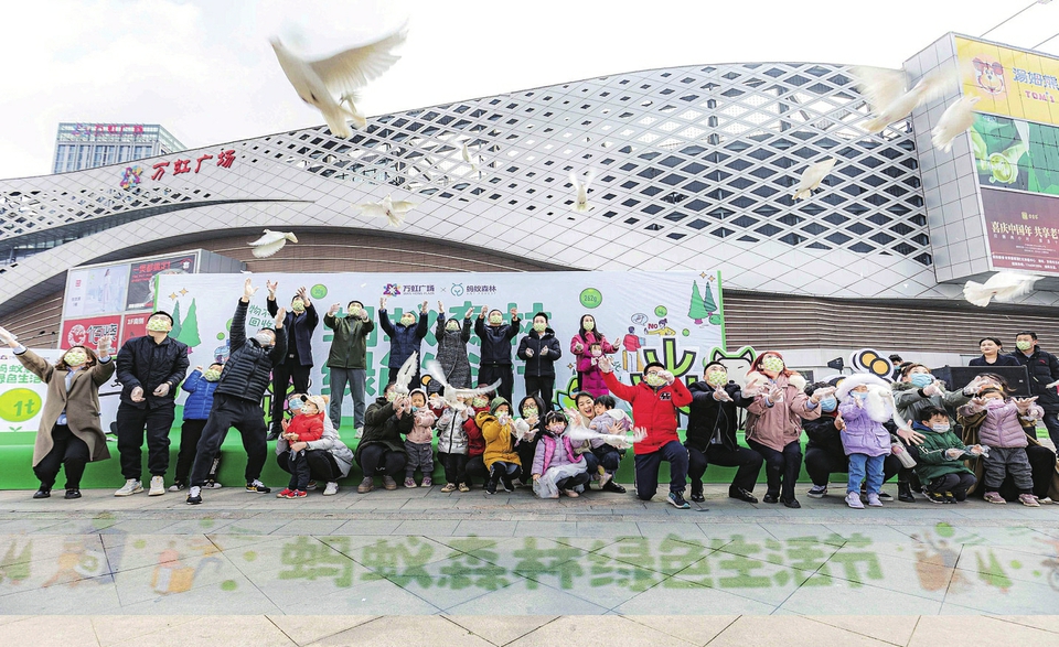 王舍人街道“幸福柳下”绘就高质量发展时代画卷