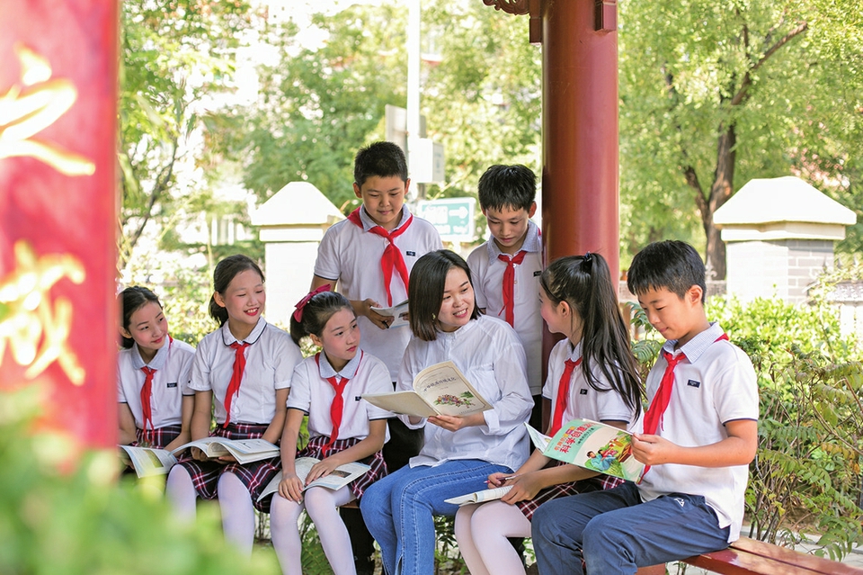 行阳光德育 育时代新人 燕柳小学擦亮“新时代小主人”品牌