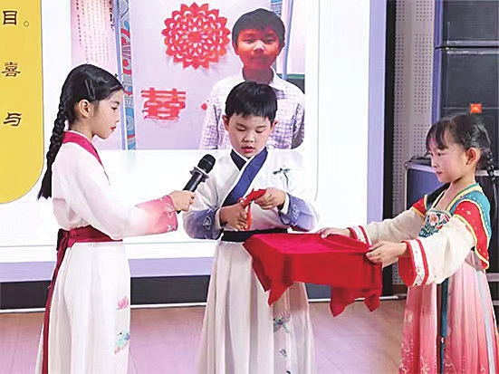 呈现成果 分享案例 历下这场展示会上演“思政+项目化”盛宴