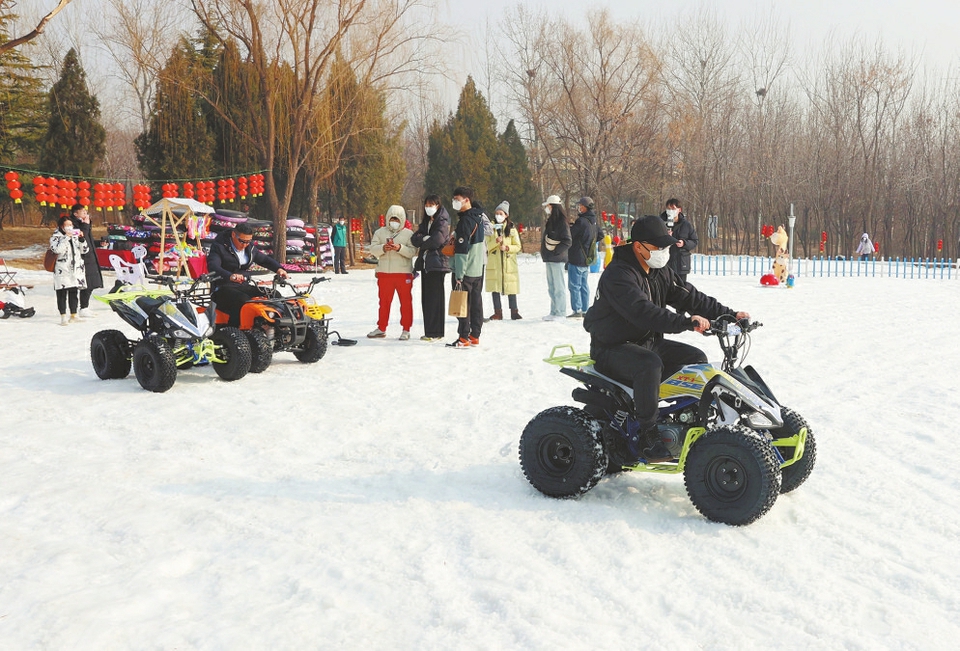 当动物遇见冰雪！济南野生动物世界戏雪乐园欢乐多