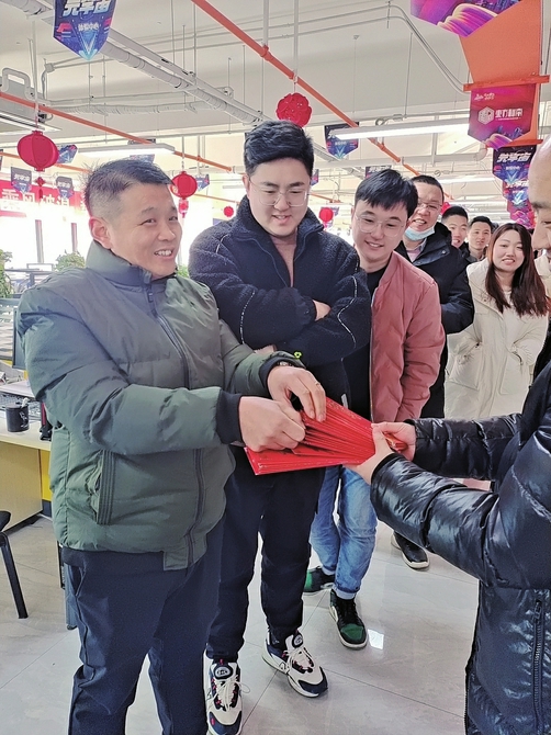 马不停蹄拼经济 铆足干劲抓项目 济企劲吹“开工号”