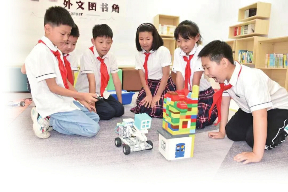 打破学科界限 创新融合课堂 成就丰硕成果 济南市景山小学科技教育的破与立