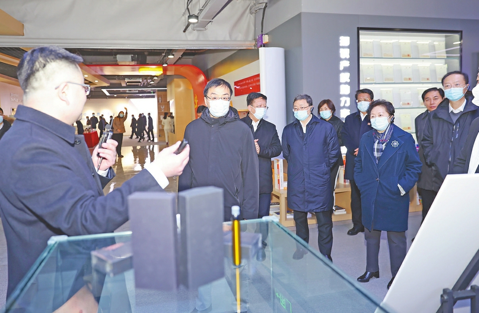 2023年全市新旧动能转换重点项目现场观摩活动到市中区槐荫区长清区平阴县考察 刘强于海田韩金峰雷杰杨峰参加活动